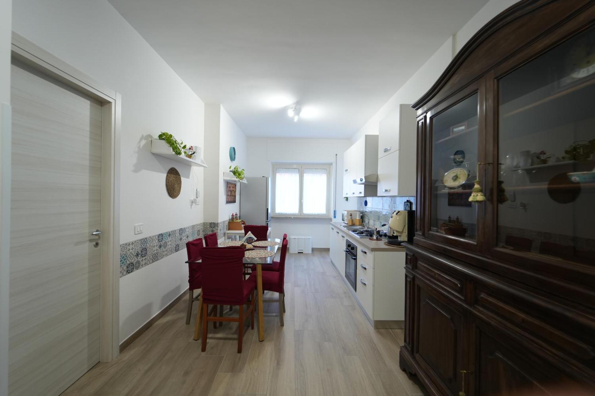 Panorama Vesuvius Affittacamere Guesthouse With Lift Near To Subway In Napoli Center Eksteriør bilde